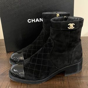 CHANEL Boots